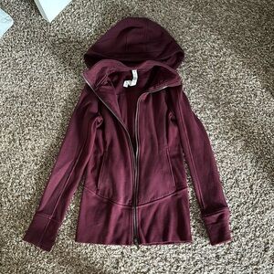 Lululemon zip up size 2
